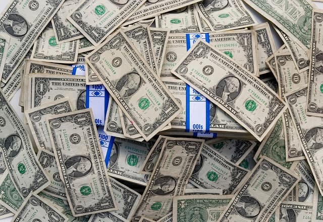 10 consejos esenciales para ahorrar en tus viajes